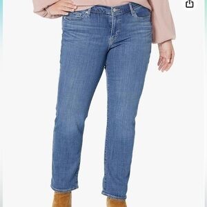 Levi's Women's Classic Straight Jeans in Plus Size Size 16W
Color Blue